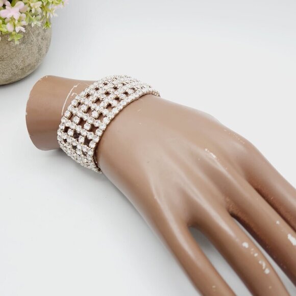 Sparkly Clear Crystal Wide Prom Wedding Bling Stackable Stretch Tennis Bracelet - Picture 4 of 4
